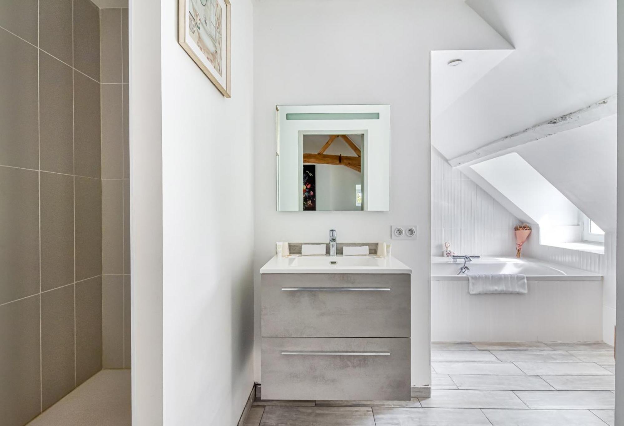 La Fontaine Du Mont Hotel Murs-Erigne Bagian luar foto